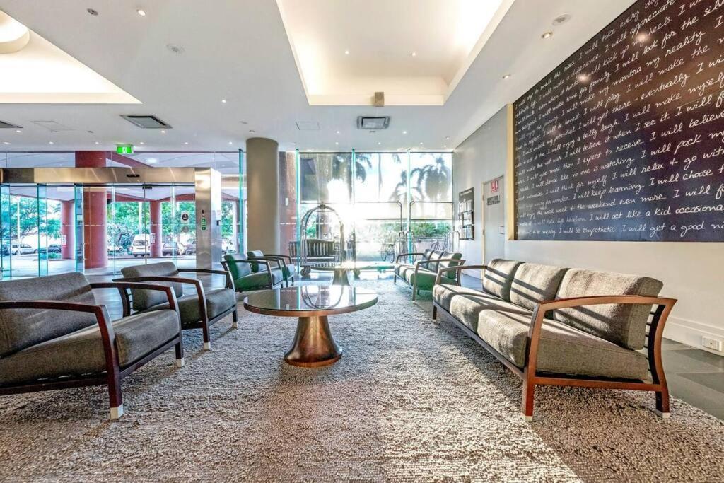 'Towering Palms' Resort-Style Apartment With A Separate Studio Ντάρβιν Εξωτερικό φωτογραφία